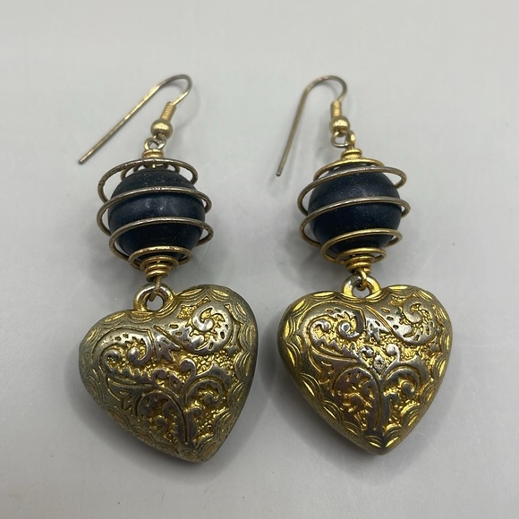 Vintage Gold Tone Black Beaded Heart Dangle Drop Statement Earrings - Picture 2 of 2
